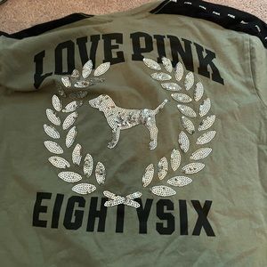 Green sequence PINK t shirt small